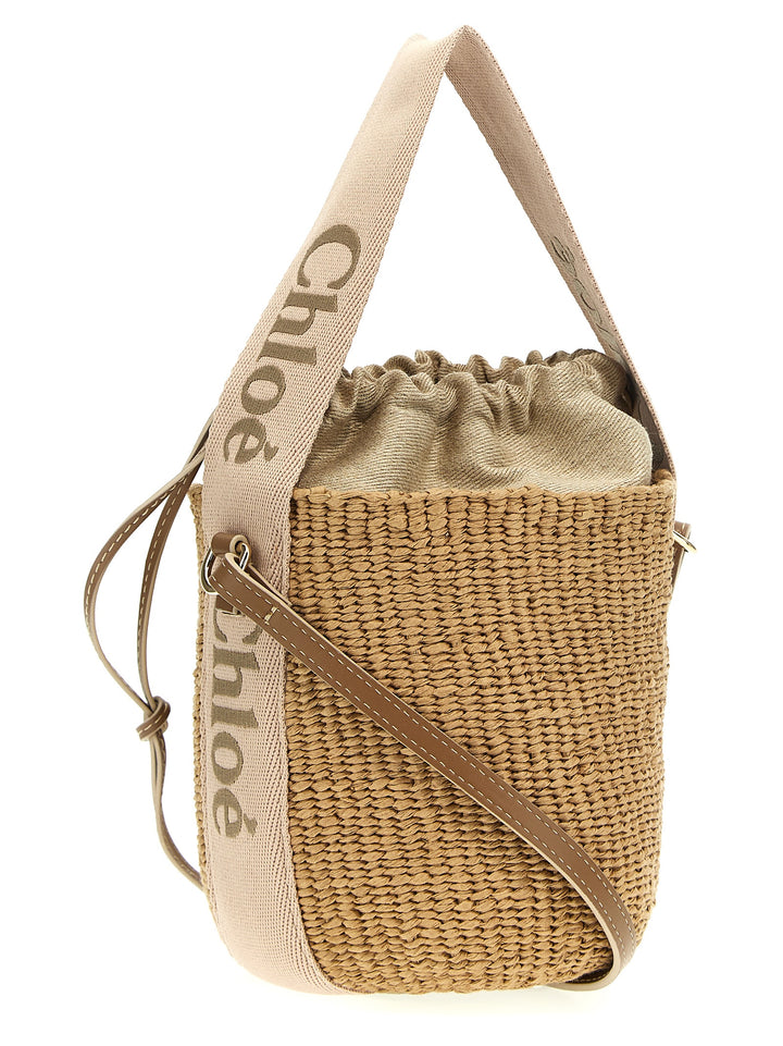 Chloé 'Woody Small Bucket Bag Crossbody Bags - Beige | de5c76200f862da1caade3a391c7e8c74bf1d0de