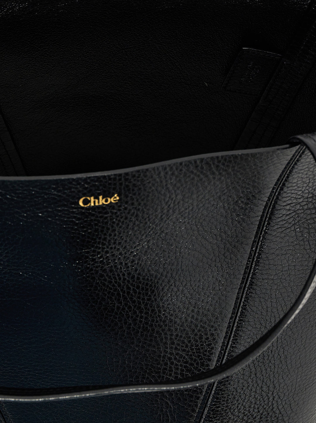 Chloé Spin Shoulder Bags Black