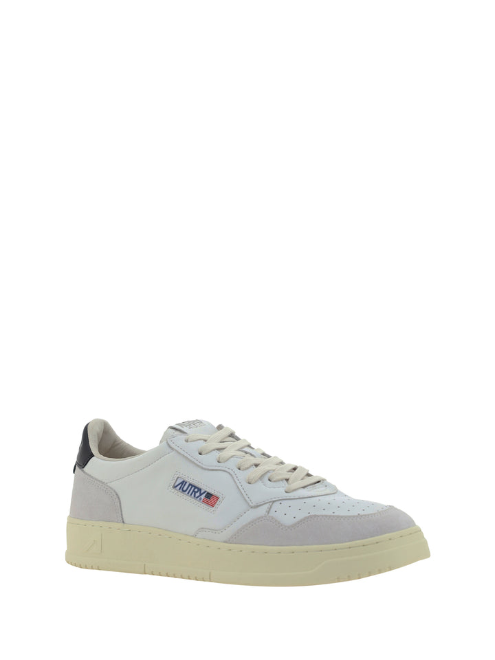 MEDALIST LOW SNEAKERS