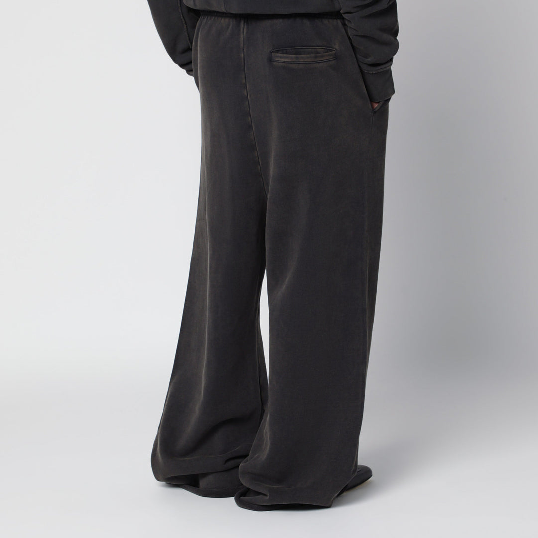 Entire Studios Full Sweatpant Jogging Trousers In Washed Black