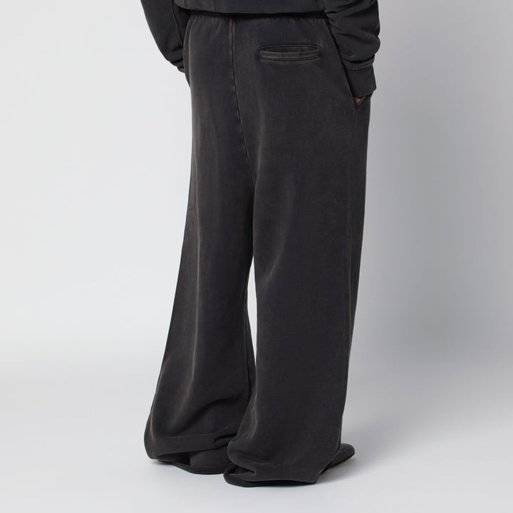 Entire Studios Full Sweatpant Jogging Trousers In Washed Black
