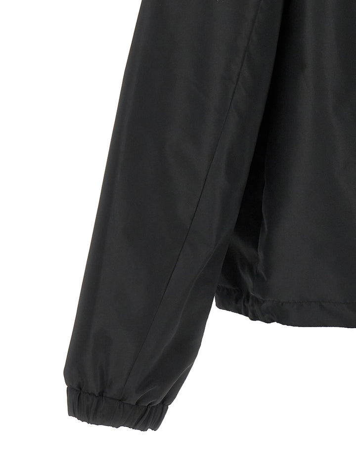 Fendi Logo Blouson Piumini, Parka, Giacche casual - Black | 2f338fdc6c232c7ea83feeeeae656868b3e0a80a