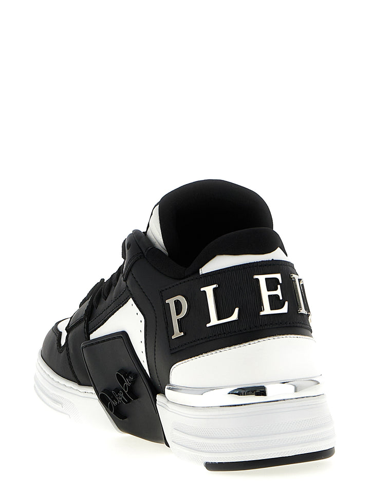 Philipp Plein Phantom Kicks Sneakers - White/Black | afbbf25ee009fb6b1f35b710919b1a8e0ab8026f