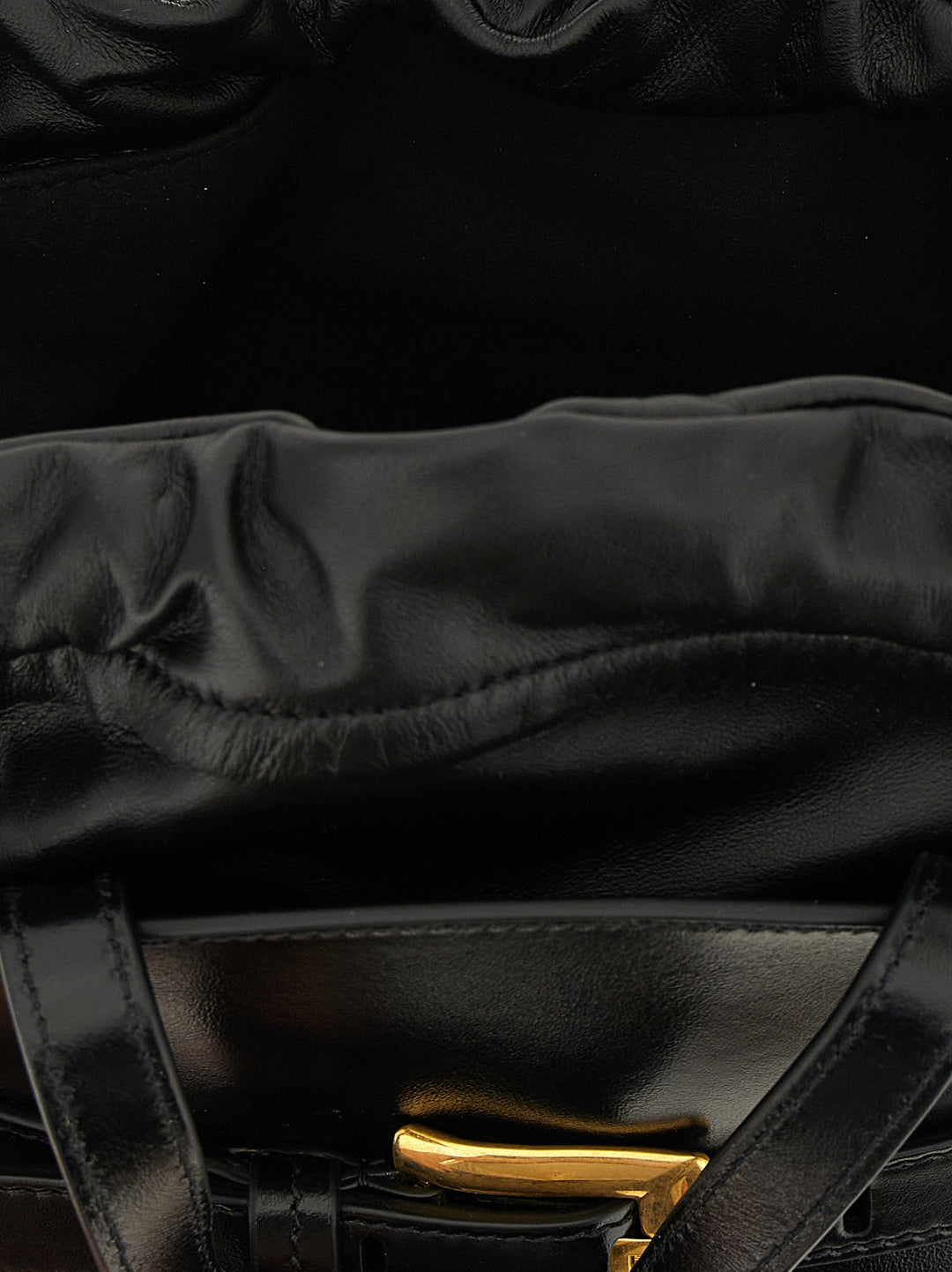 Balmain Shuffle Hand Bags - Black | b0a039a85654aa65696499f376f2ec9835bd0590