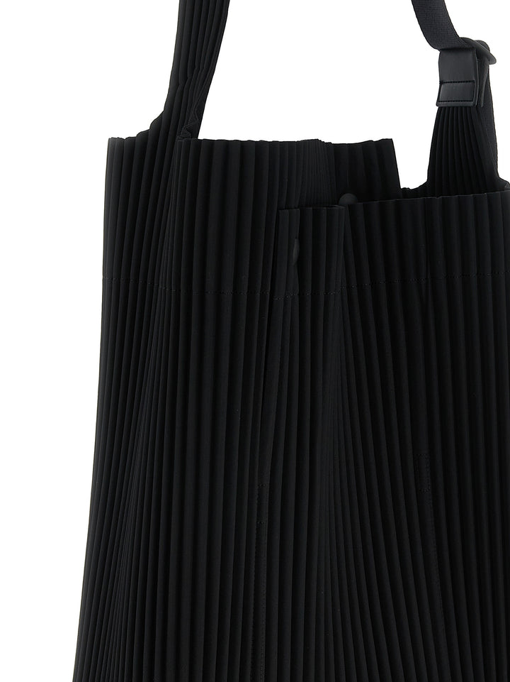 Homme Plisse' Issey Miyake Utility Shoulder Bags - Black | 3d85f4f07a62c464e3adb17faef6e4875c265e01