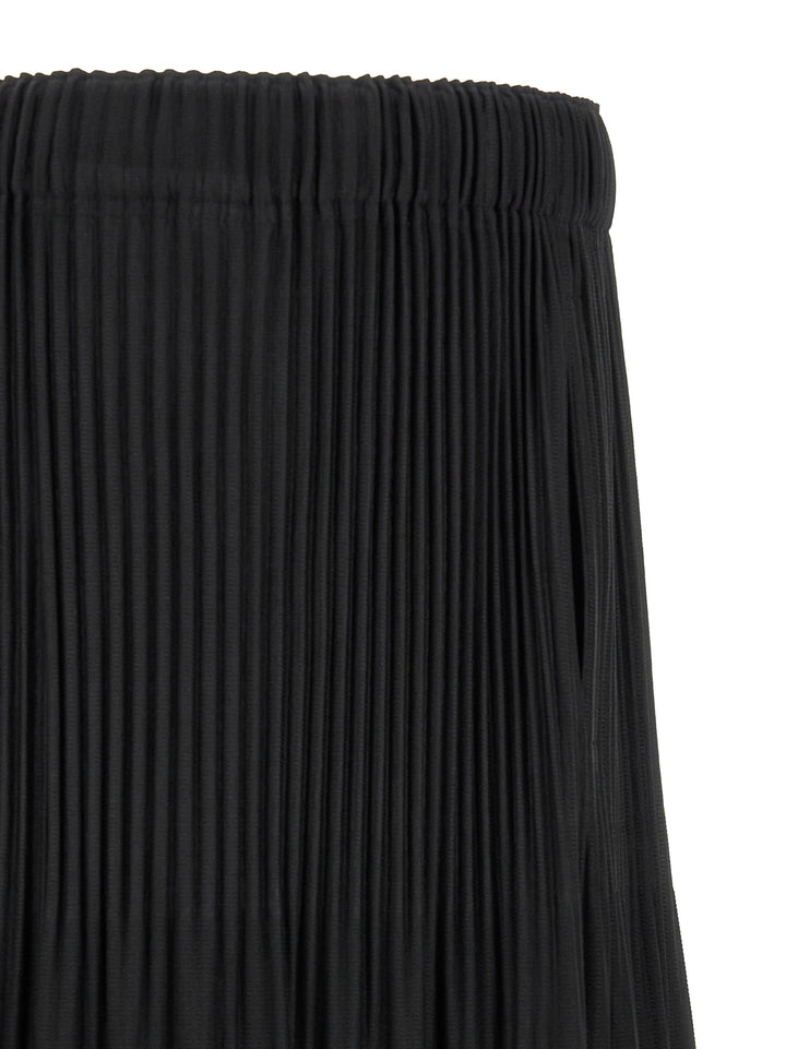 Homme Plisse' Issey Miyake Monthly Colors: June Bermuda and Short - Black | 1443fb3782d32bae0d74d2f1839b03b1ab41731f