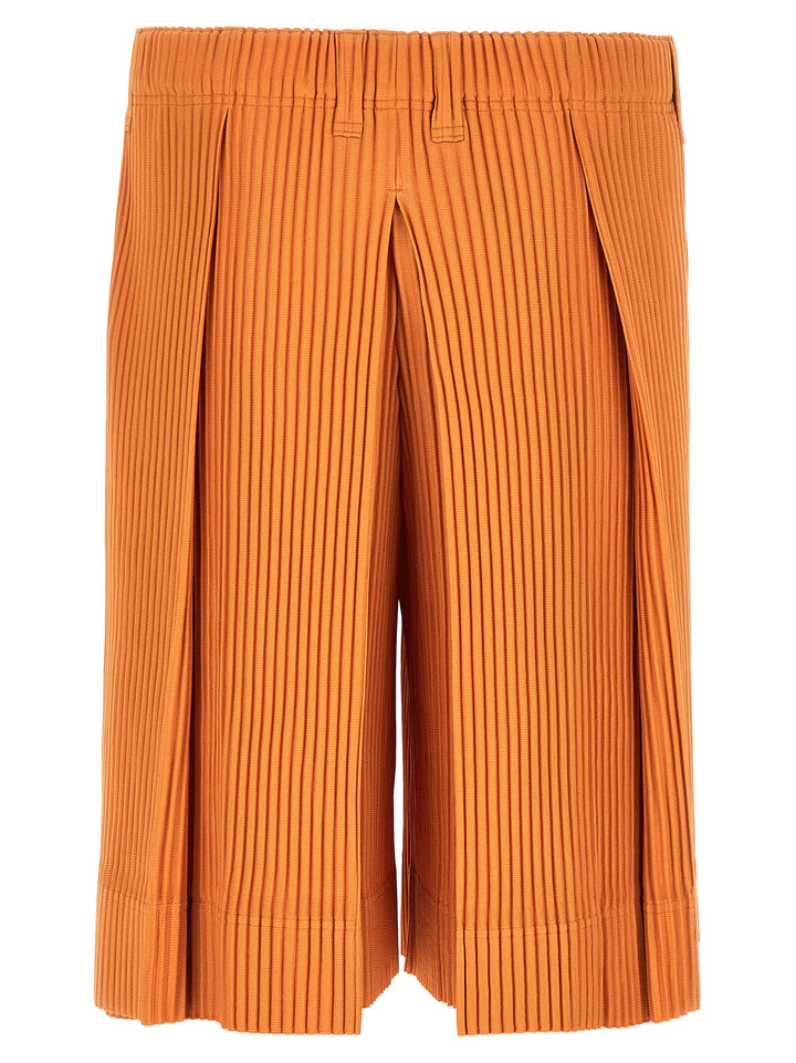 Homme Plisse' Issey Miyake Tailored Pleats 2 Bermuda and Short - Orange | 48ea7bd448c2076bcc0f60de45f52a9839663c32