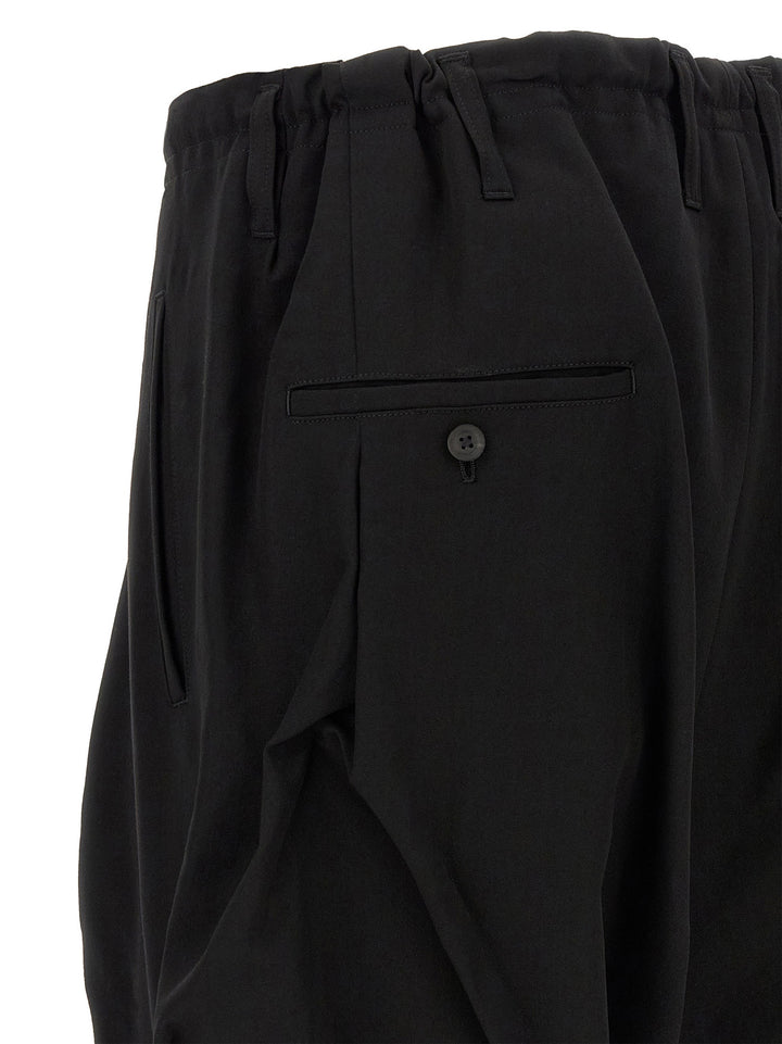 Yohji Yamamoto Tuck Pants - Black | 35579d3ea80c7769e547794489915d70193a73be