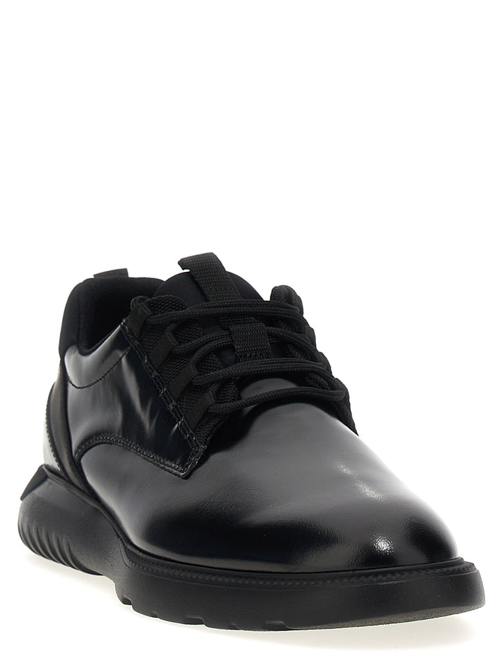 H600 Lace Up Shoes Black