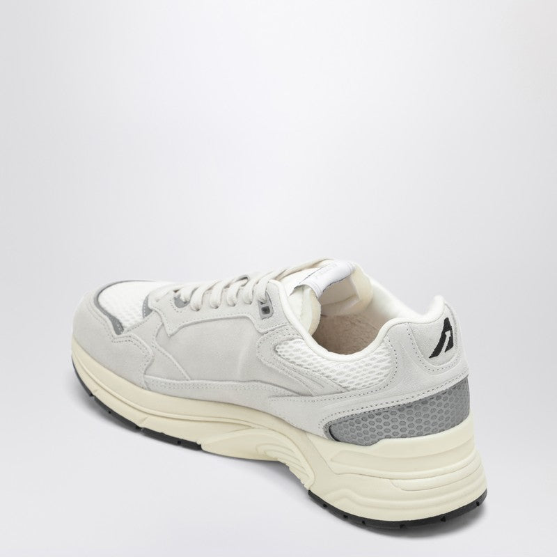 Autry Shoes - White | c4f35c5d54190e6514f56bc3279ba0c0f3094558