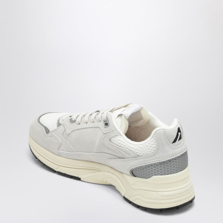 Autry Shoes - White | c4f35c5d54190e6514f56bc3279ba0c0f3094558