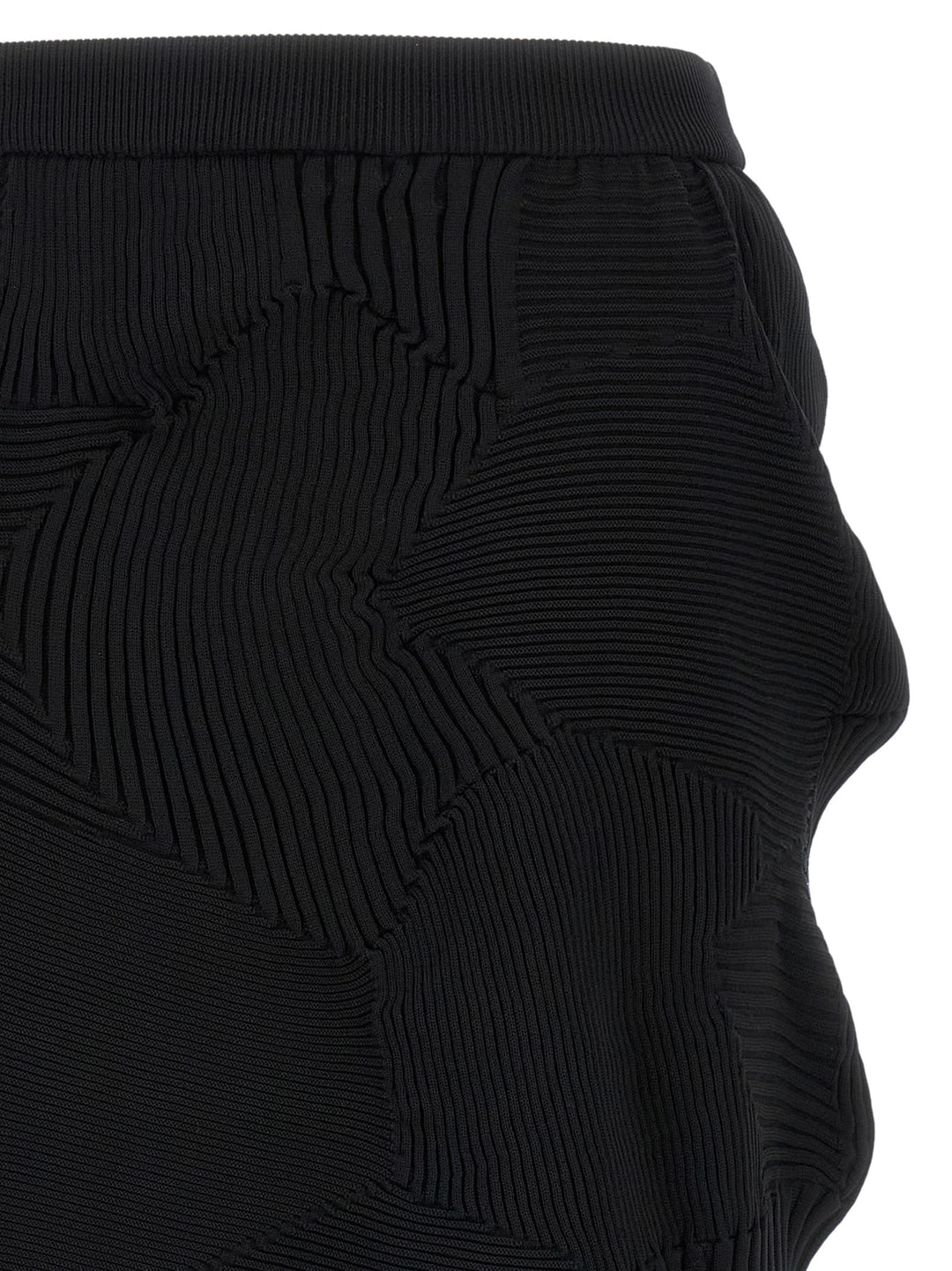 Issey Miyake Kone Kone Skirts - Black | 7f3cbb1604cd85348908939fff4b1b2859a39906