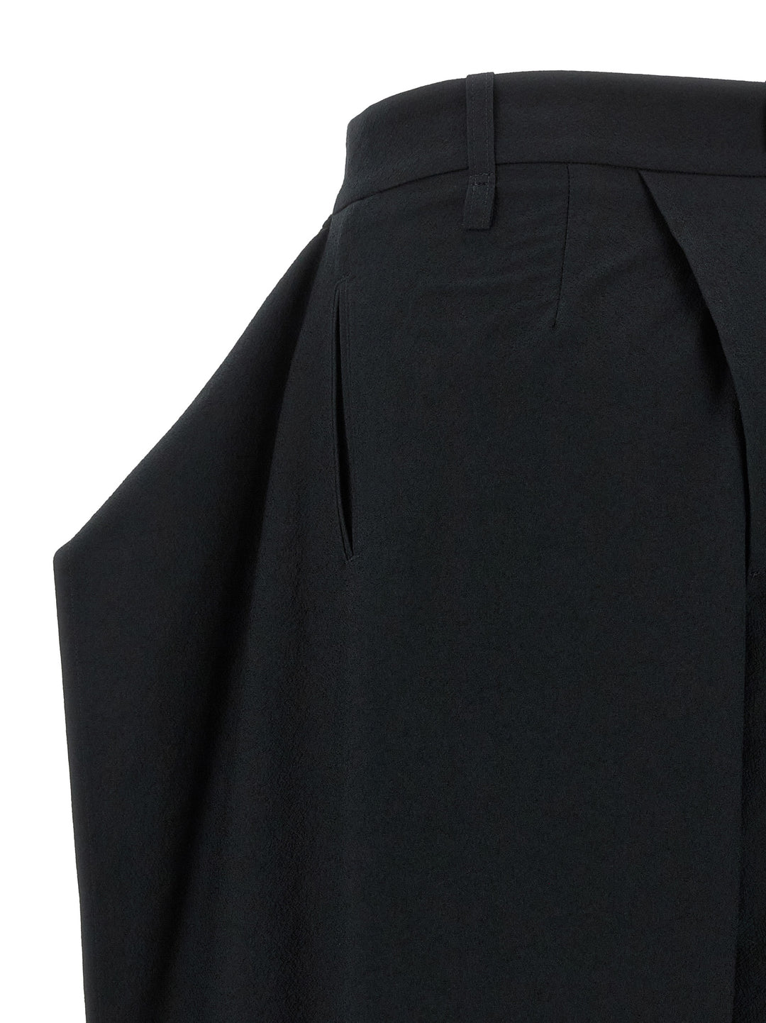 Issey Miyake Grainy Pants - Black | d64cf9cb90d62e11517056c1d6ee930590ff1997