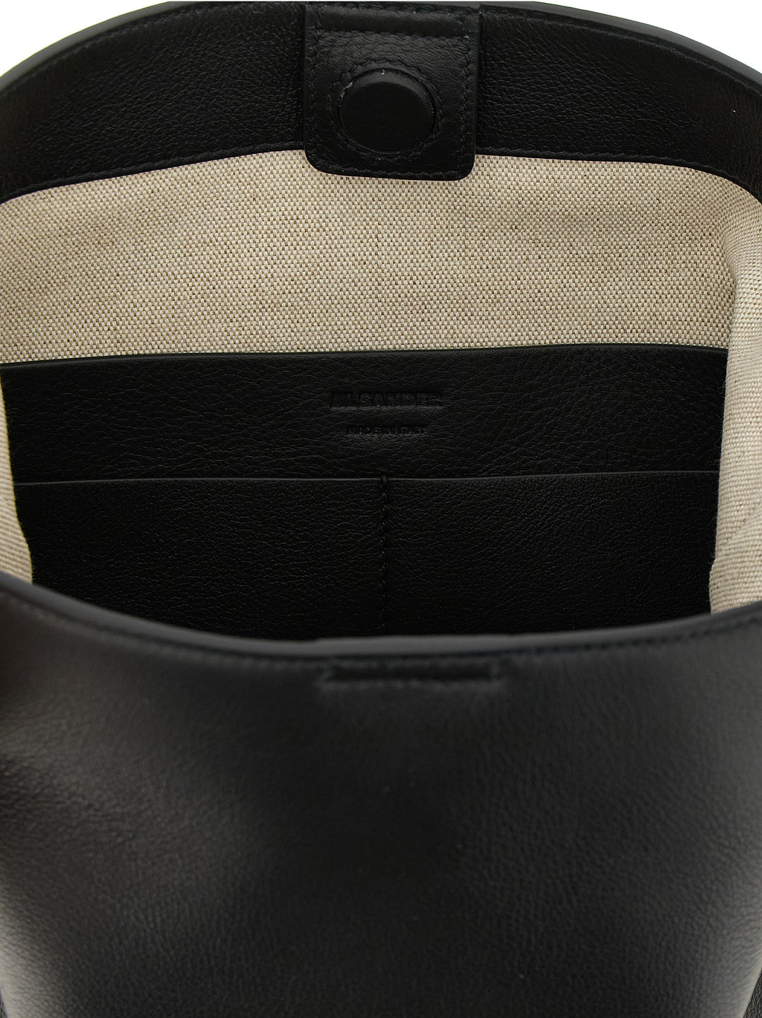 Jil Sander Cannolo Tote Shoulder Bags - Black | 42309c25ba31e185c6eca177738fe05f8651419e