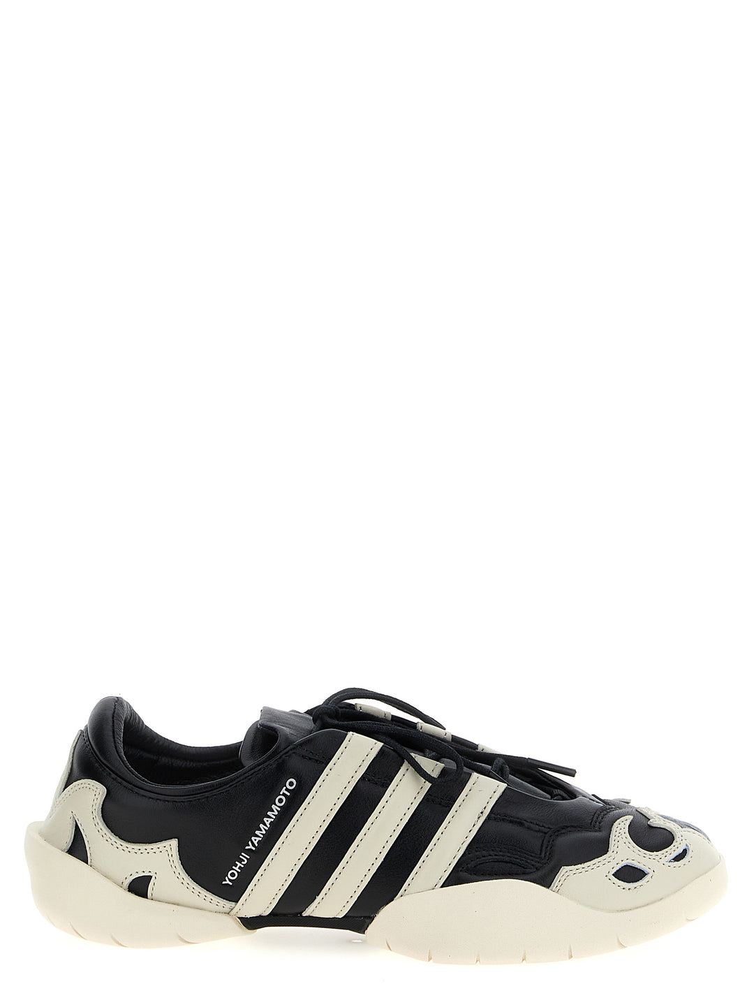 Y-3 Y-3 Regu 2002 Sneakers - White/Black | 0d51564a3eeff48347f7fe4359e45012d458c2a5