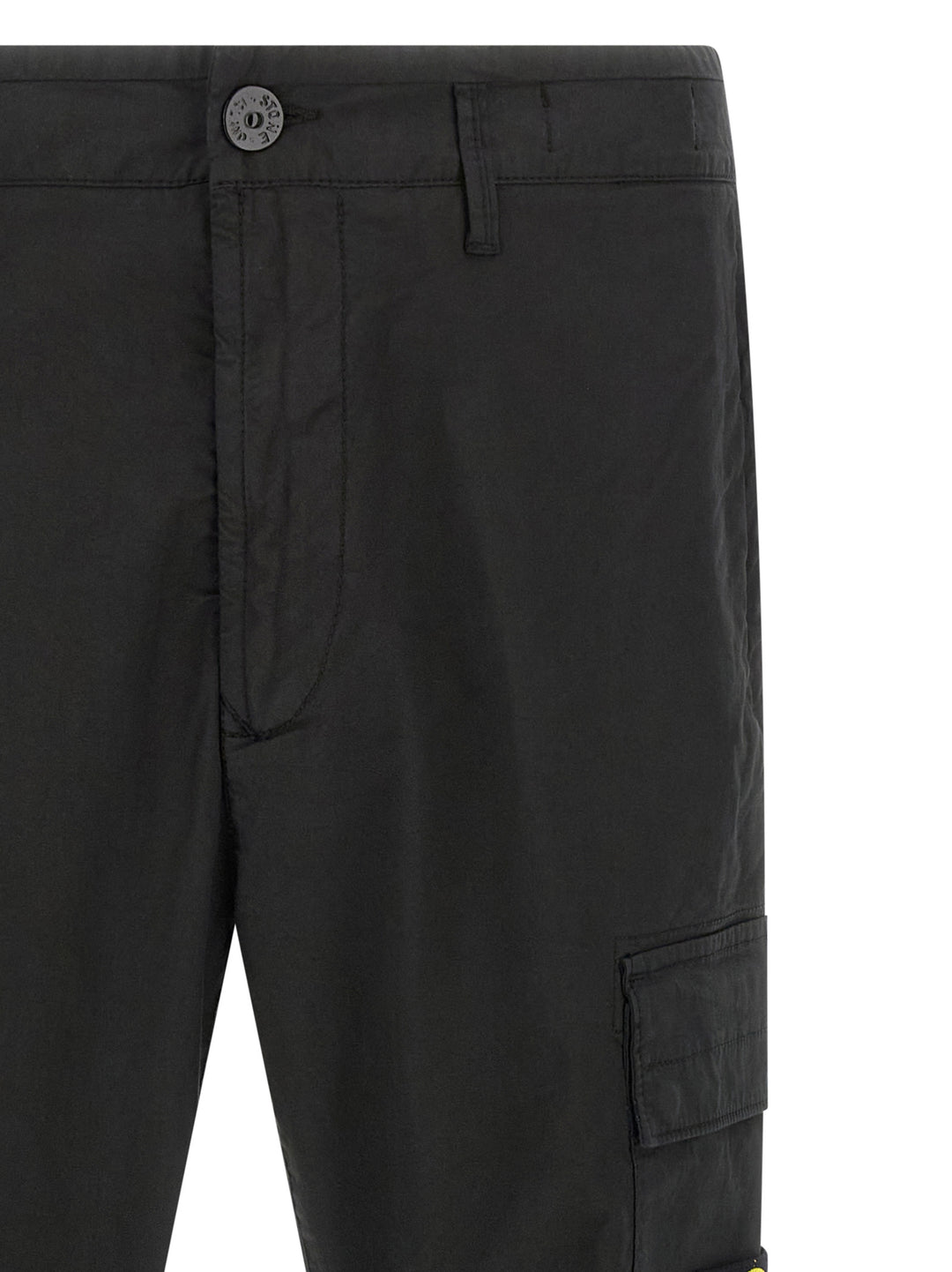 Stone Island Cargo  Logo Badge Pants - Black | 066955dadc3285b7bfd4f0158c8d855bc5a1dbee