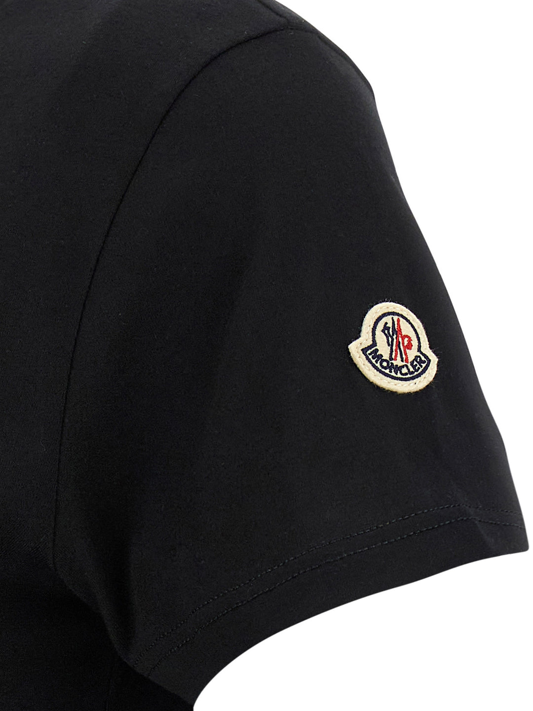 Moncler Logo Patch T-shirt - Black | d82bba3e6305d784fbc036102e74c73e9eb0d579