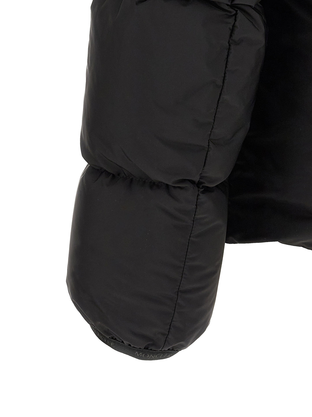 Moncler Montcla Puffer Jackets - Black | 8ed5cad1a950e86300d37cbdd6b210259a6259c4