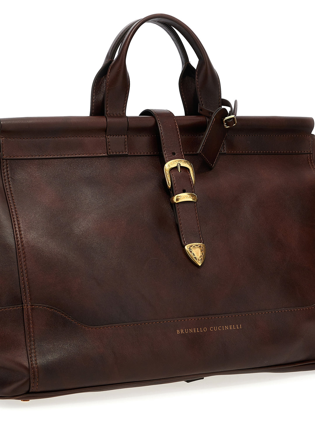 Leather Travel Bag Lifestyle Bordeaux