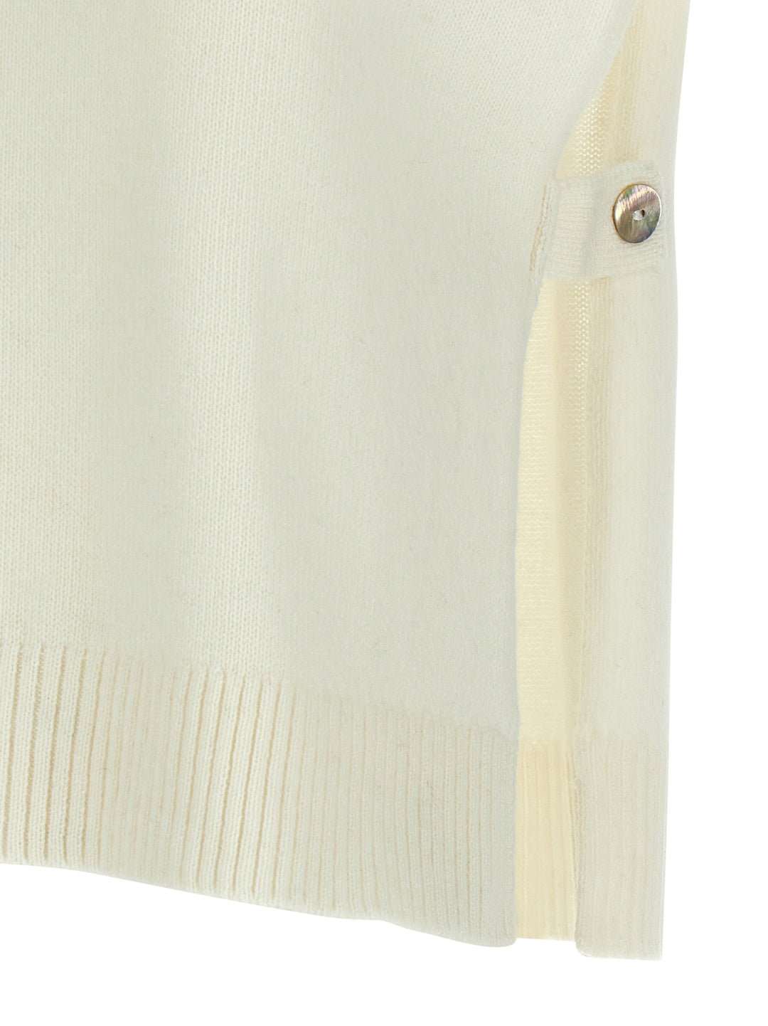 Be You Benedicta Gilet - White | ec4dc5d9c3d8576a4388321fedd20a1815ff1f6c