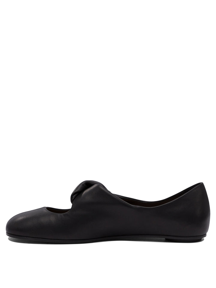 Alexander Mcqueen Twisted Detail Ballet Flats Ballerinas - Black | 9897df08f171a2edaa5551a5b91027b3d33613f1