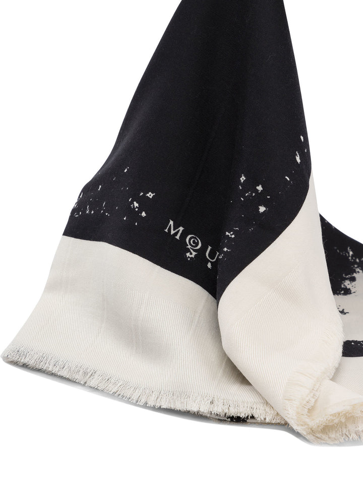 Alexander Mcqueen Scarf With Logo Mcqueen Sciarpe & Foulard - White | fc6d8a111fcdd58d6c9f5447ffc03c90818ed307