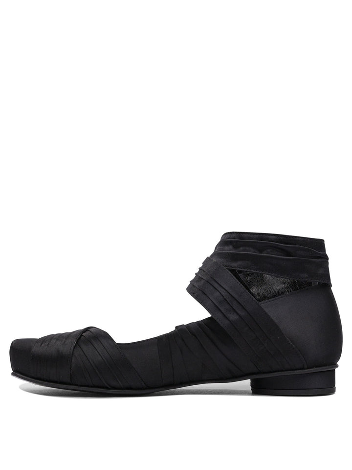 Alohas Volant Ballerinas - Black | ed84dcdb1d27c7bc6547405c1780ad44310e2e84