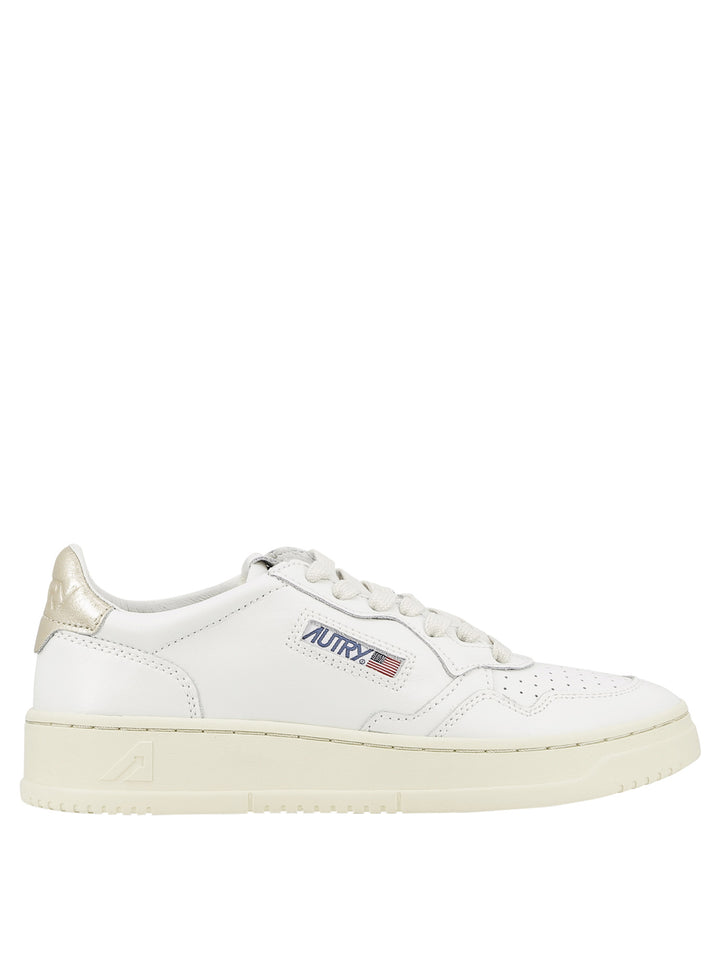 Autry Medalist Low Sneakers & Slip-On - White | 2618493448420862206b70fcf978877c9c6a7cf1