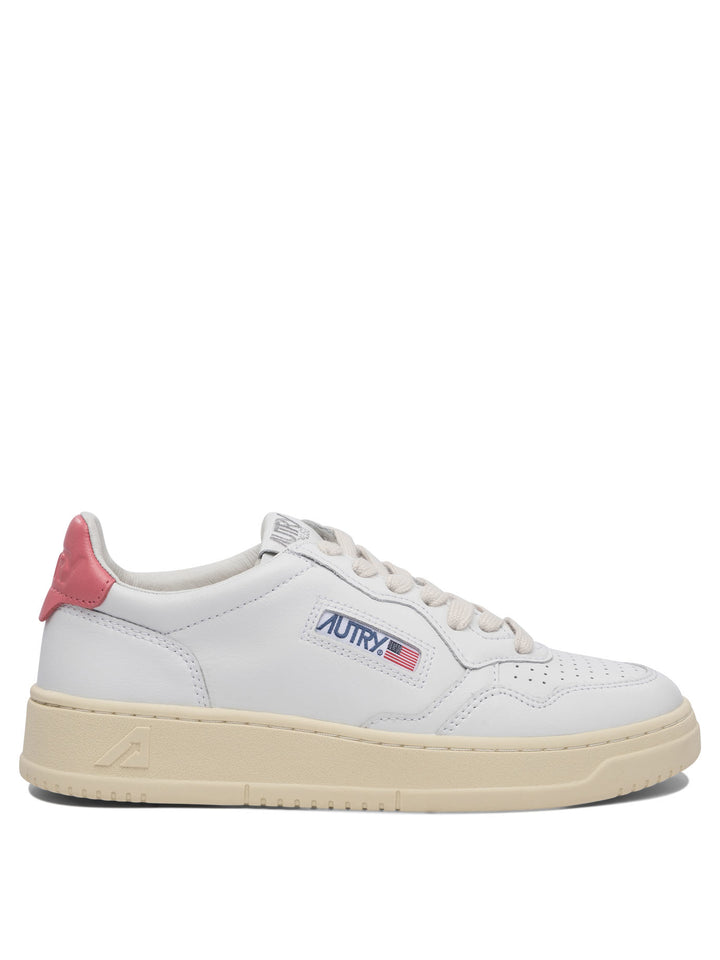 Autry Medalist Low Sneakers & Slip-On - White | a2bbbc1eea7451863a6ba231b75bf28cb3d768d7