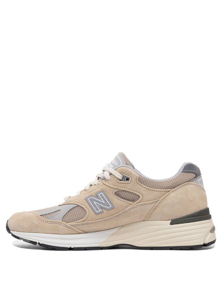 New Balance Elevated Essentials Made In Uk991v2 Sneakers & Slip-On - Beige | 63eaed9a28bb477426e267629393e26f0da21892