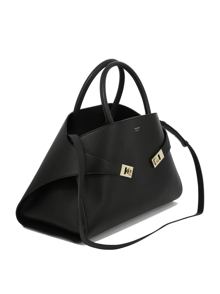 Ferragamo  Shoulder Bags - Black | 9828c75856d59d2f423c9b67854aec52dea2e0c5