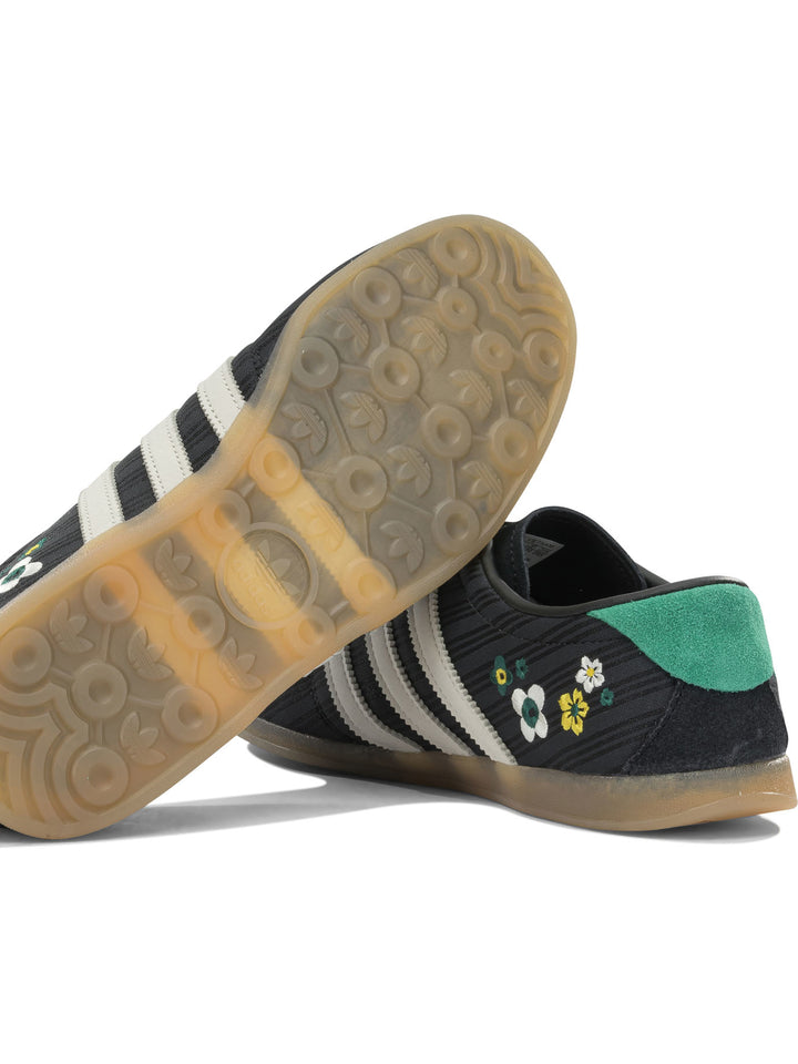 Adidas Originals Adidas Originals X Liberty London Gazelle Lo Pro Sneakers & Slip-On - Black | 3816dd7a97a21a050e4ad473587c8c9513d3c1d6