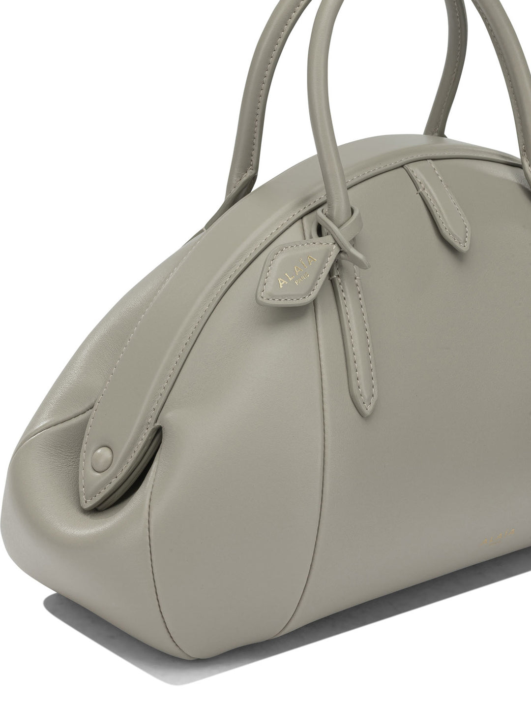 AlaïA Purse Top Handle Handbags - Beige | 3ce587bc6e5ca0b608450a72ecd744fa7bebb68f