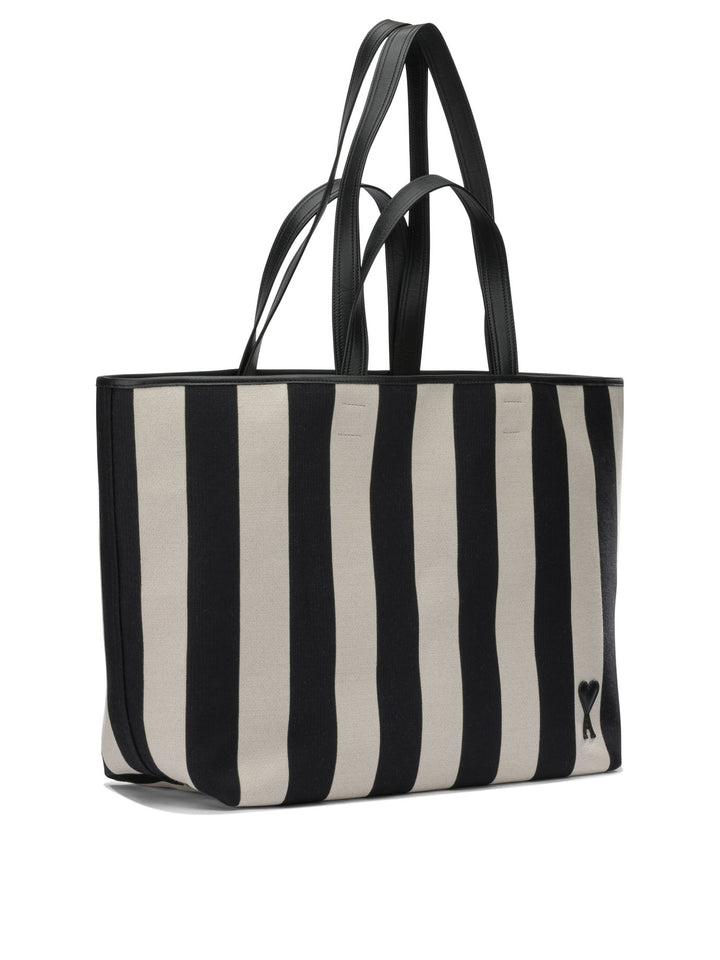 Ami Paris Ami De Coeur Shoulder Bags - Black | 98ffb67ab7165fa31f59590b3f78a14cc1e0d31d