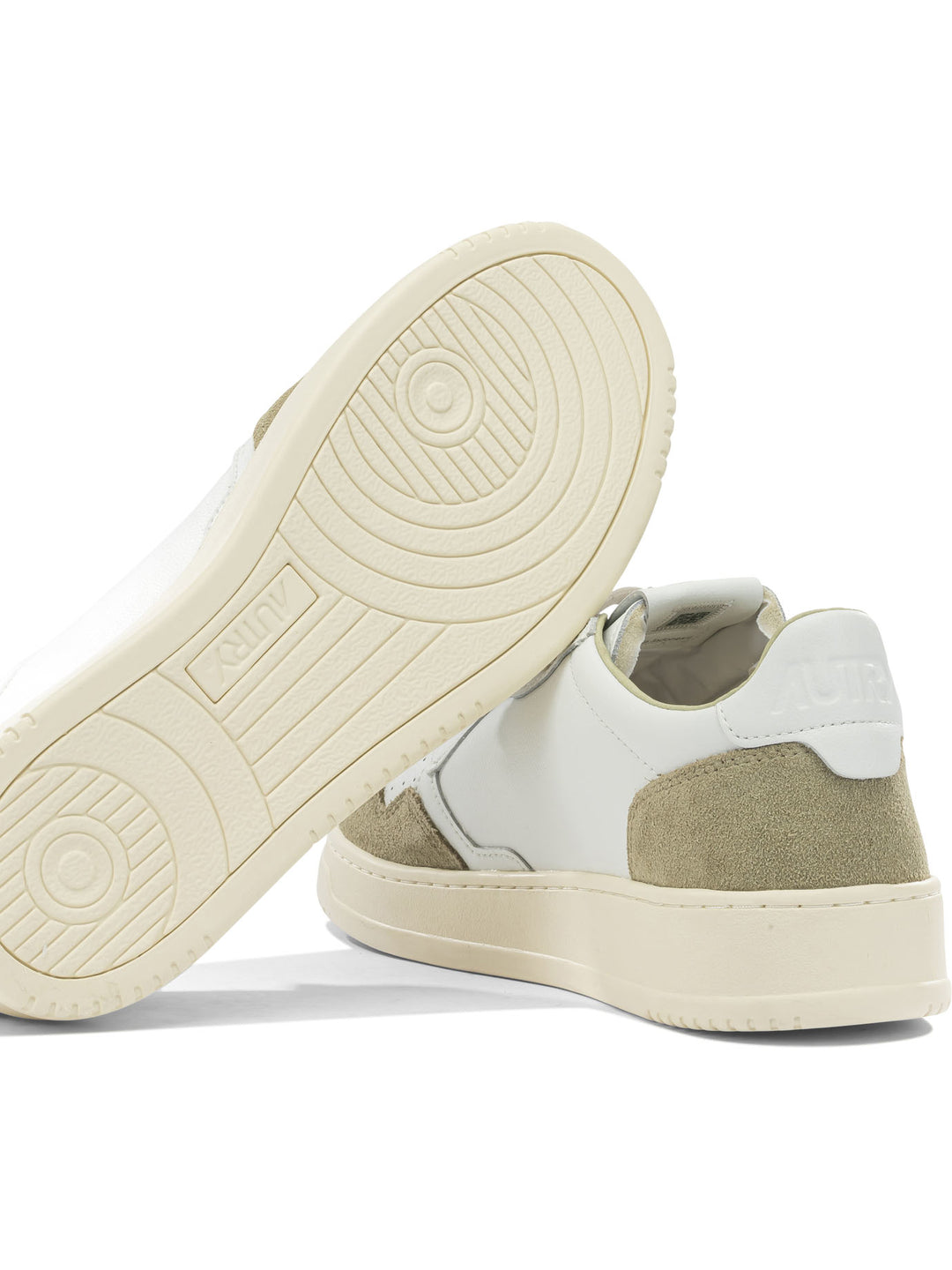 Autry Medalist Low Sneakers & Slip-On - White | 7279911c1bead647703ab40aa8c97f5effd35147