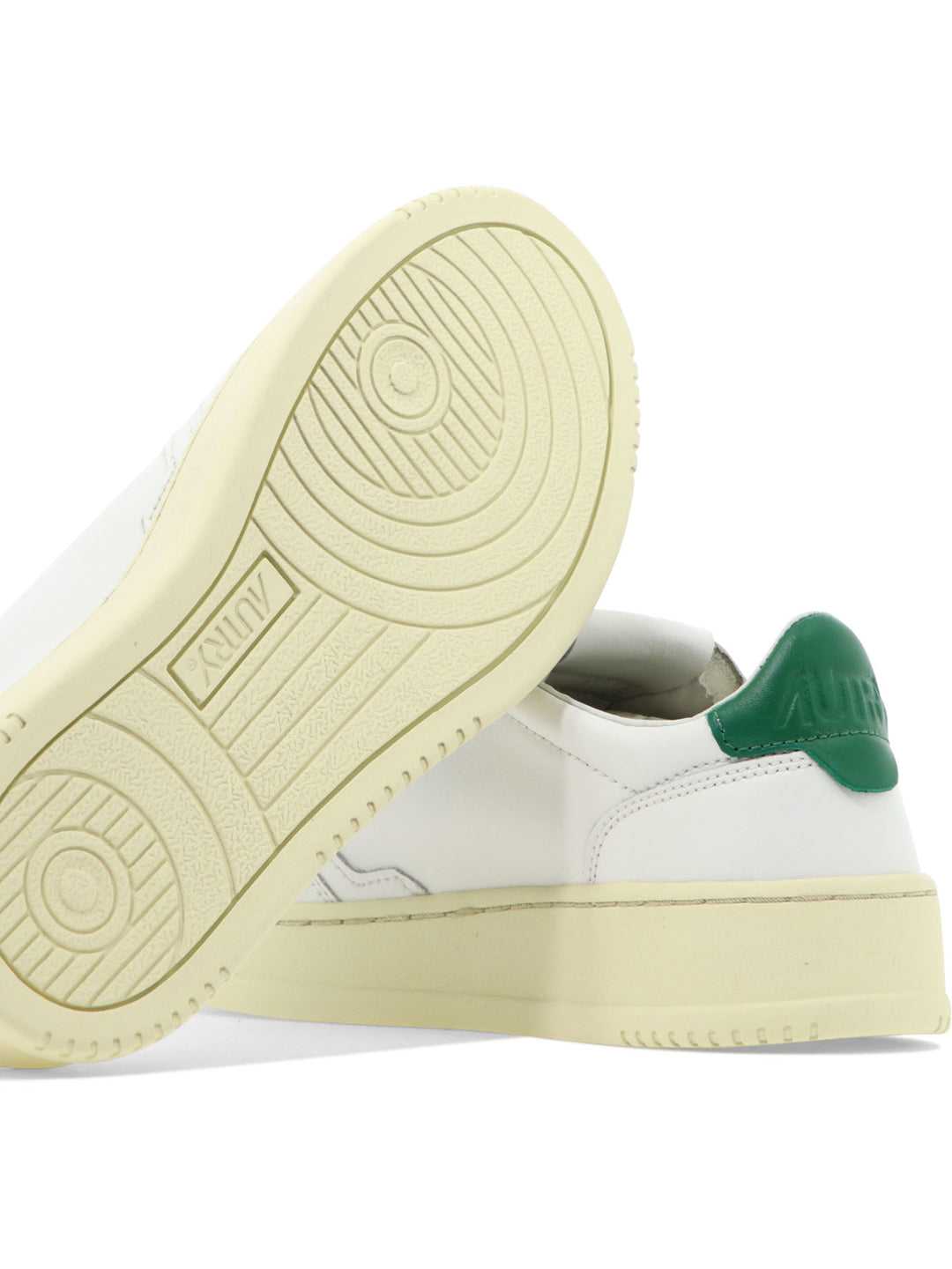 Autry Medalist Low Sneakers & Slip-On - White | 6168dfeab5798157547398464af1abec334fdec9