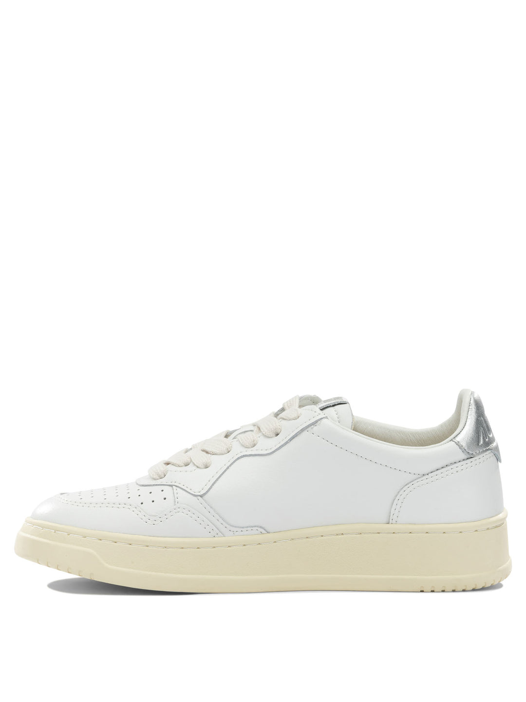 Autry Medalist Low Sneakers & Slip-On - White | 0f71b9d59138d426b1cdad88ee8de5e6c6f03743
