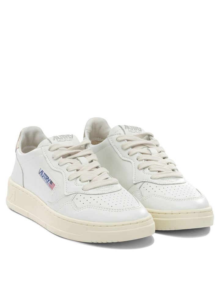 Autry Medalist Low Sneakers & Slip-On - Gold | d7f12a08a74fa71bdec11243612834d0154b0694