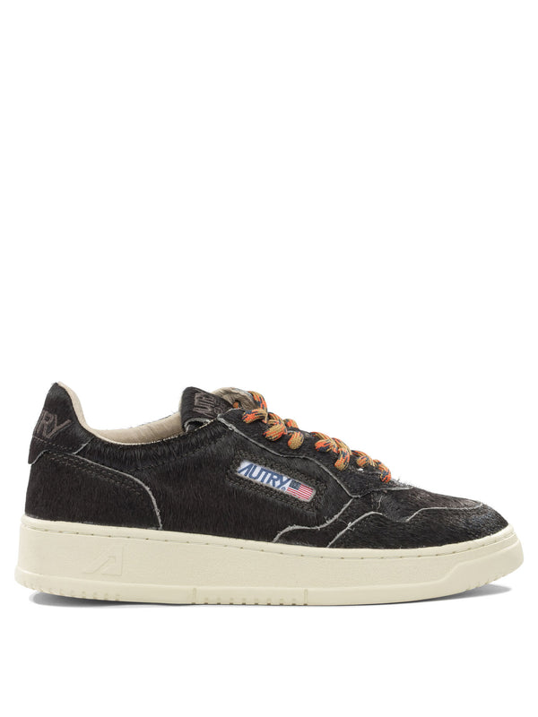 Medalist Low Sneakers & Slip-On Black