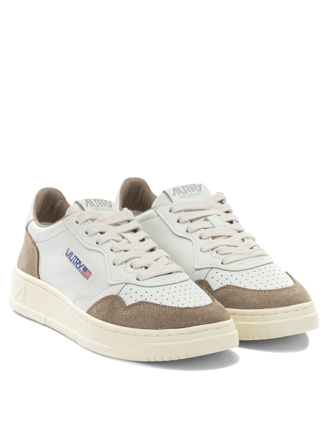 Autry Medalist Low Sneakers & Slip-On - White | ece7723ff099af5e6d0380e65948acb94d7c7fec