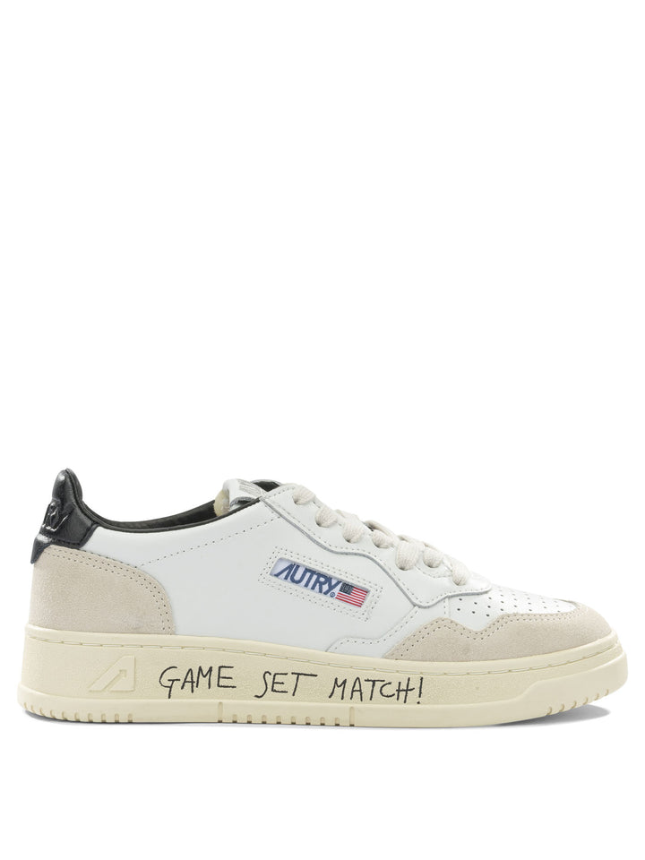 Autry Medalist Low Sneakers & Slip-On - White | e29c713797edd273f87815364af0db24fa320633