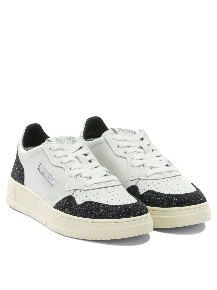 Autry  Sneakers & Slip-On - White | a3301560cc2c80df01c89880d7242d46c3bd4476