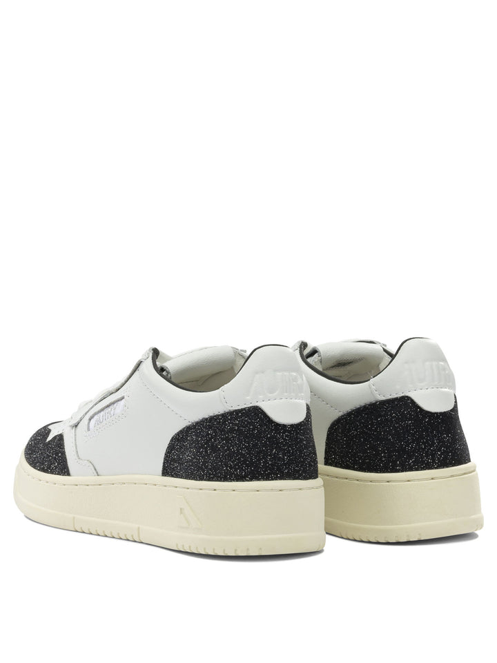 Autry  Sneakers & Slip-On - White | 39bef9fa570a52ac2f6580bc5fa3d959774e0c2c