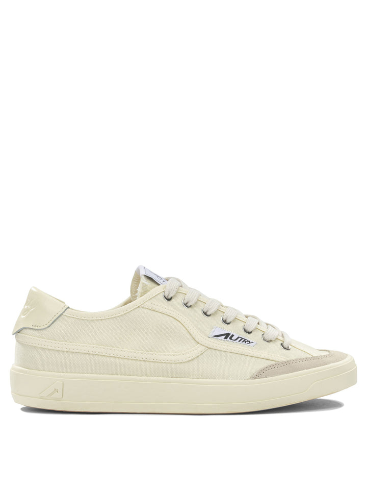 Autry Windscape Low Sneakers & Slip-On - White | 5ec889a194f4f333e671c84d6d4f71581025f67c
