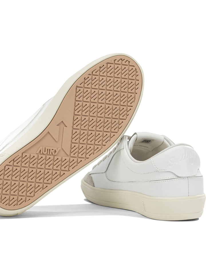 Autry Windscape Low Sneakers & Slip-On - White | 3f00ab63e95ac9c5cbbcec8dd98ac7de0be14f8e