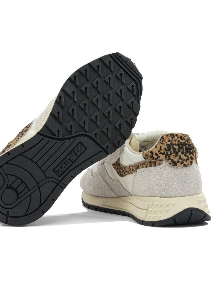 Autry Reelwind Low Sneakers & Slip-On - Beige | 4018036f16b25d4df54f85e32d947852c00c7af1