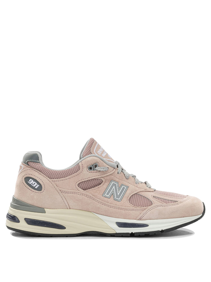 New Balance Made In Uk 991v2 Sneakers & Slip-On - Pink | 616faf7ae4e02bda75abf8722af2d6f5d8e97a8c
