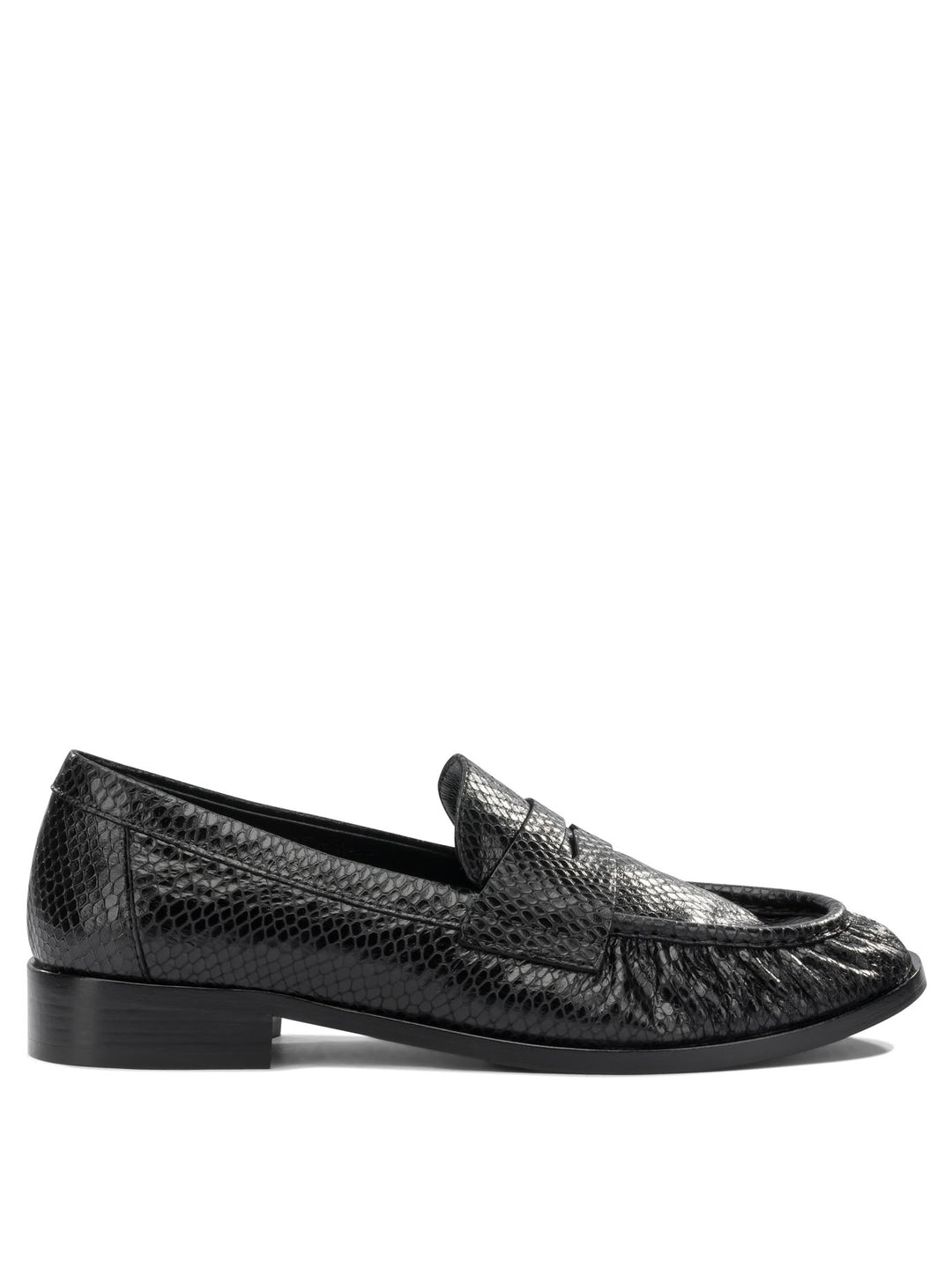 Strategia  Loafers & Slippers - Black | ef8b58df73178b80e0b2944463dd58455c166128