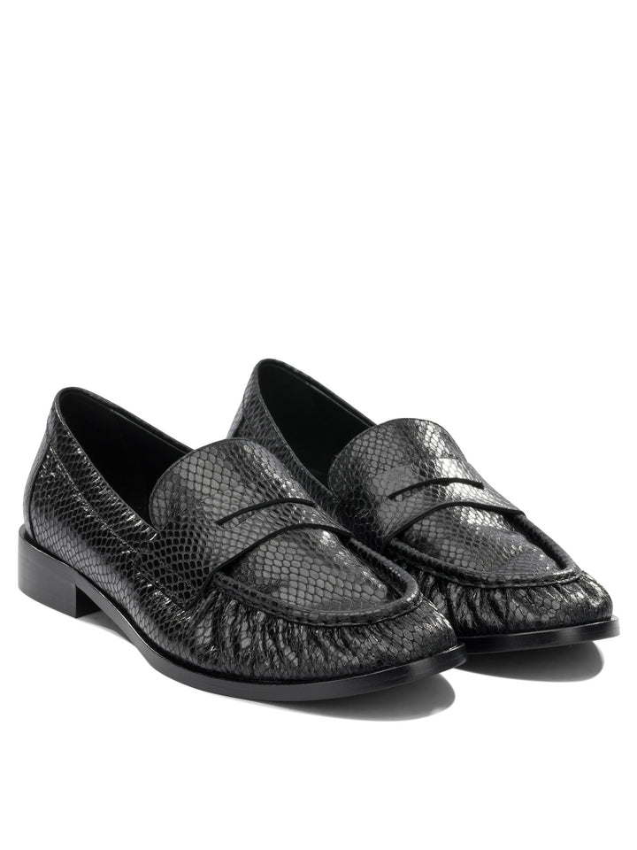 Strategia  Loafers & Slippers - Black | 093c846a4c997934d7c4f731b0dd989cd75cd9b3