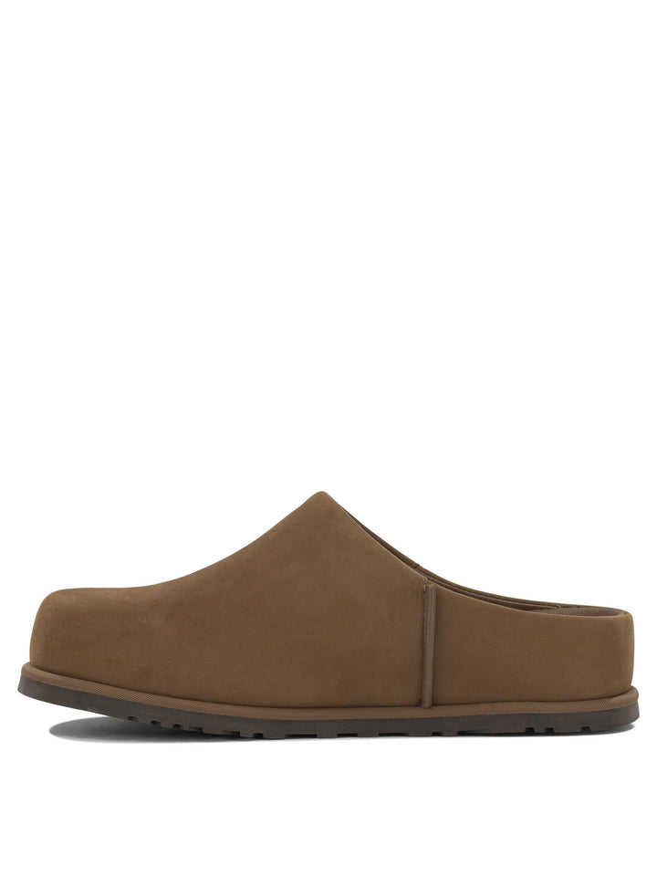 Ugg Otzo Sandals - Brown | 5e1bceac3d0a6ba38c45ec004ca72c6849aebf5c
